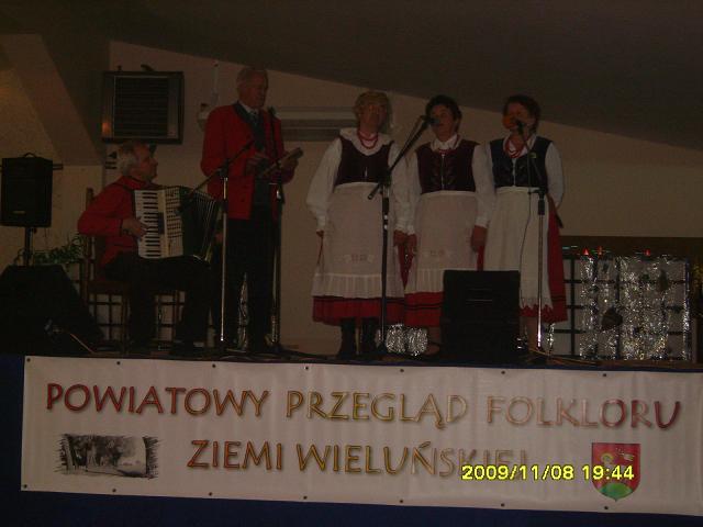 2009-11-08.XI.powiatowy.przeglad.folkloru.ziemi.wielunskiej.07